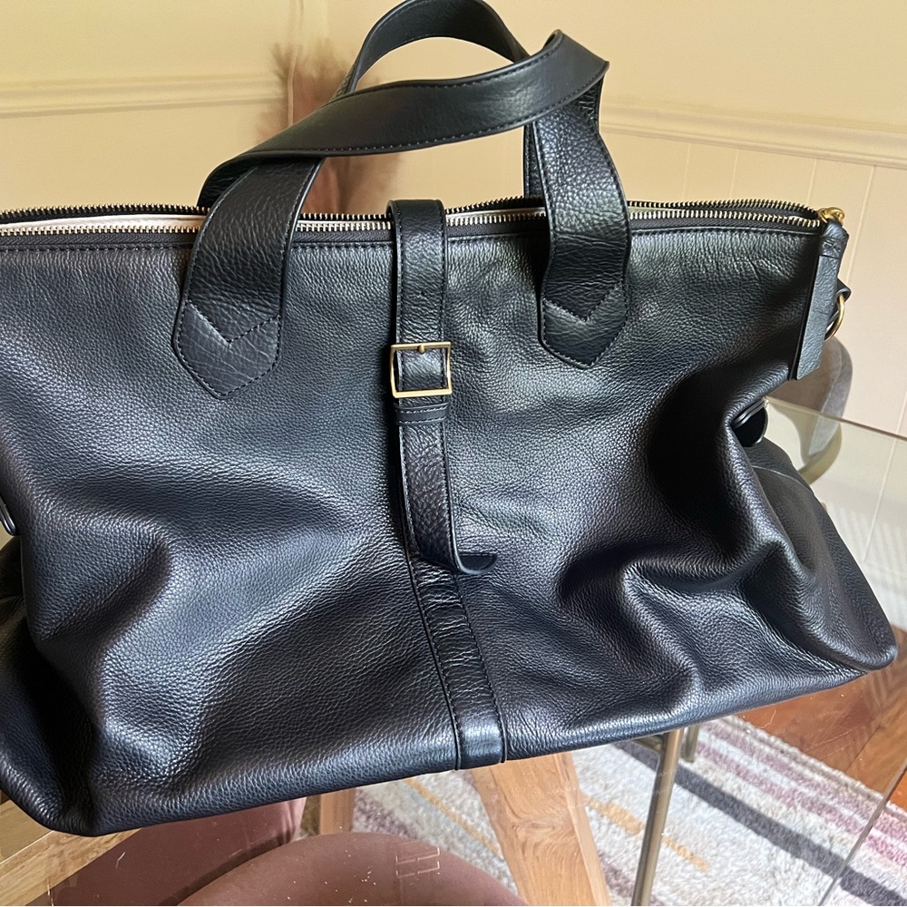 Black Leather tote with magnetic closure and linen lining